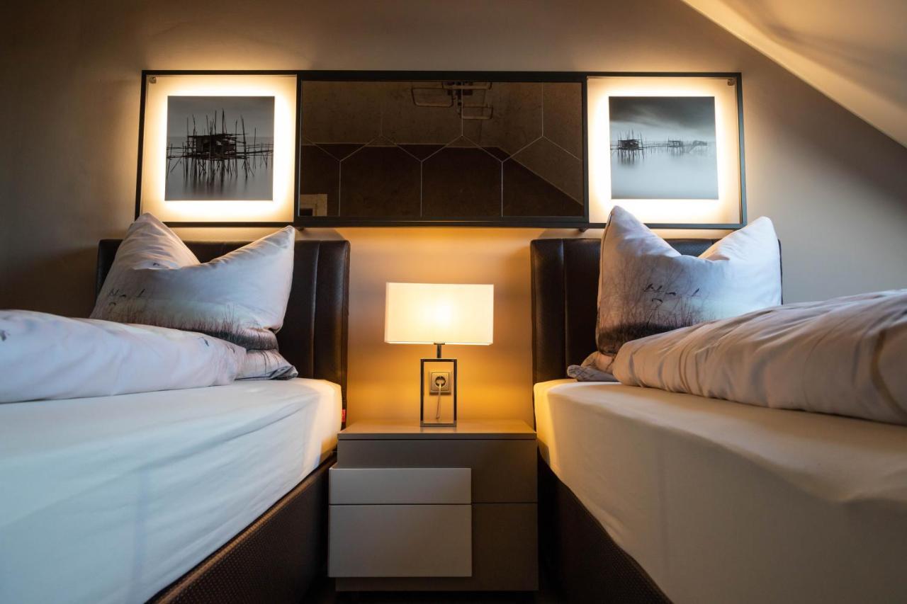 Deluxe Apartment Mit Tiefgarage In Naehe Messe-Bmw-Porsche-Dhl-Flughafen-Flugzeugwerk Der Deutsche Aircraft ไลป์ซิก ภายนอก รูปภาพ
